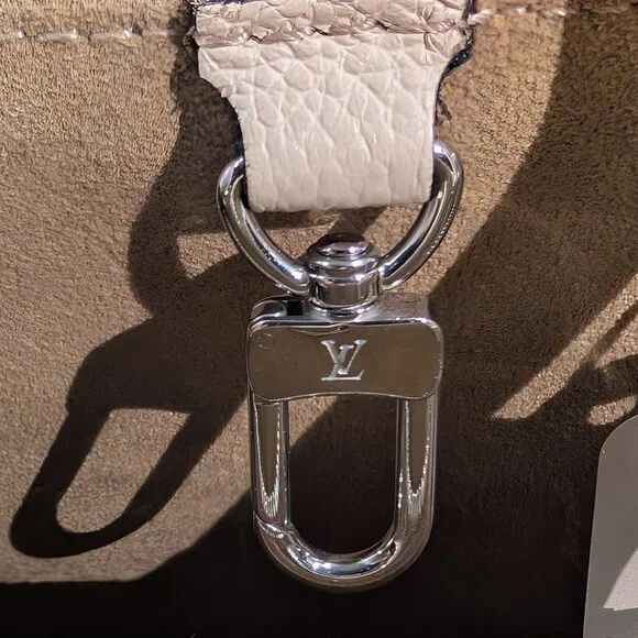 Louis Vuitton Quartz/Cream Marelle BB Tophandle Bag - Picture 12 of 16